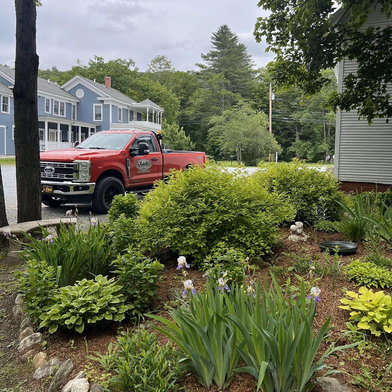 landscaping installation Randolph Vermont plant and mulch design