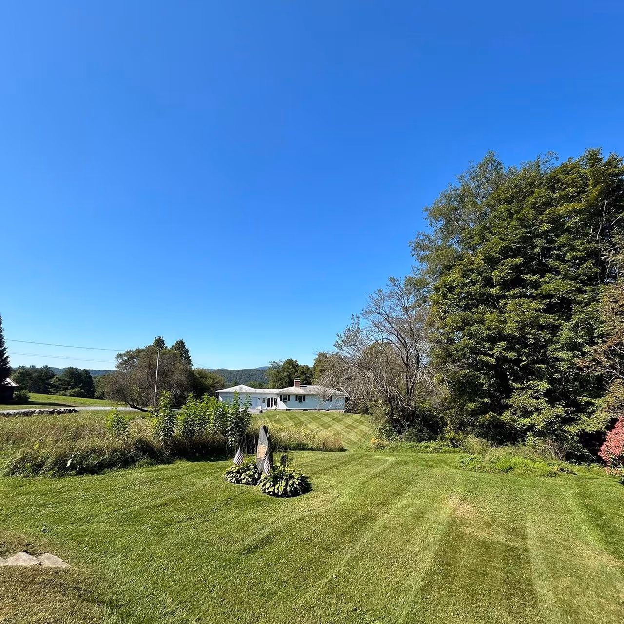 lawn edging and trimming service Randolph Vermont residential property