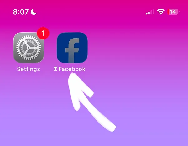 Home screen showing disabled Facebook app with crossed out icon