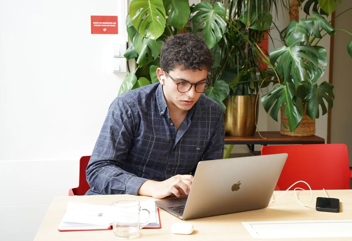 Closing sales formation