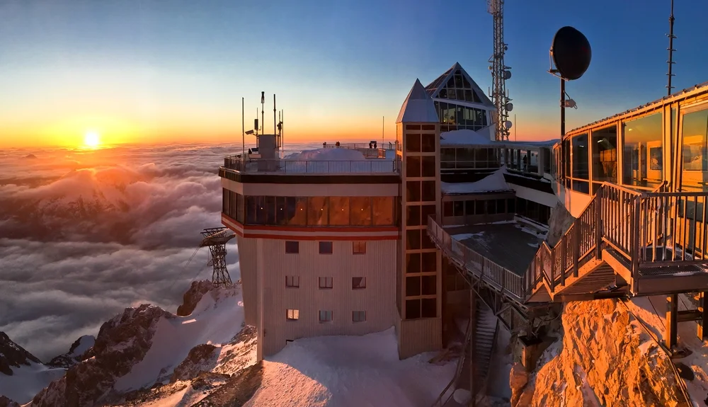 VIP-Hosts beim Gala-Dinner auf der Zugspitze für eine internationale Luxusmarke