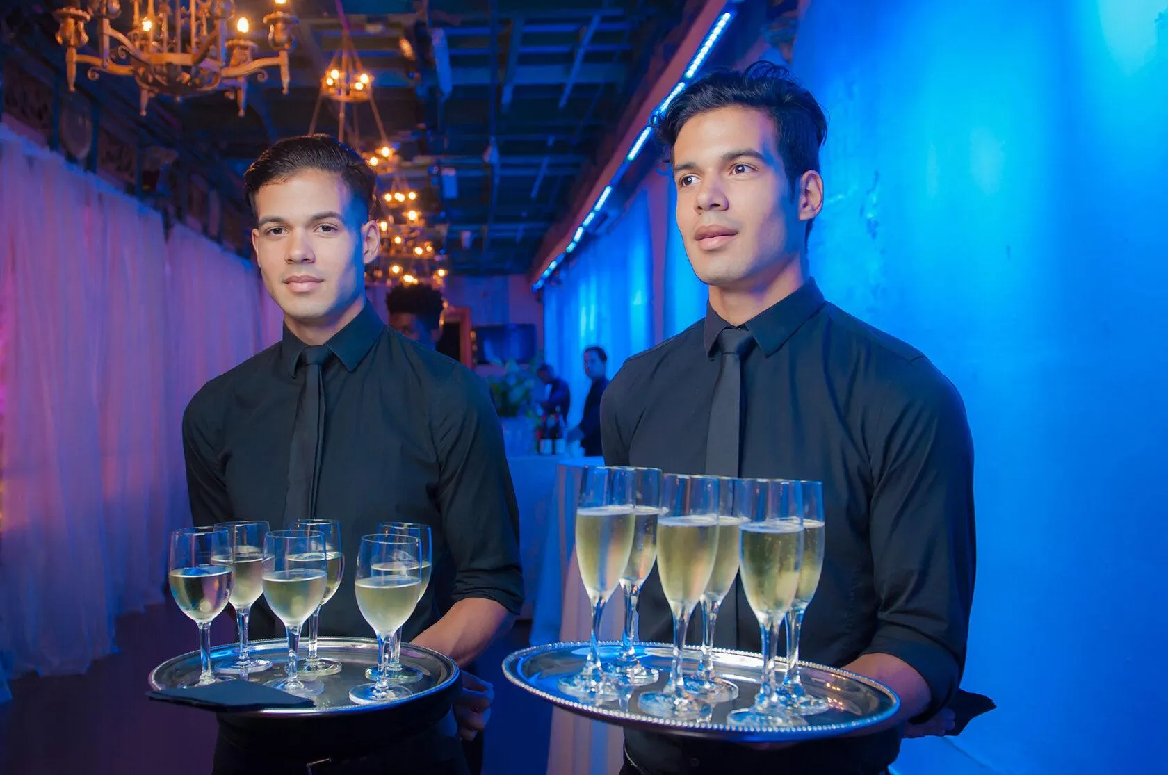 Servicepersonal und Eventstaff für Partys und Events – Gastronomiepersonal von eventas buchen
