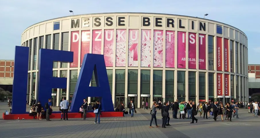 IFA Messe Berlin mit eventas Hostessen und Promotern – professionelles Messepersonal