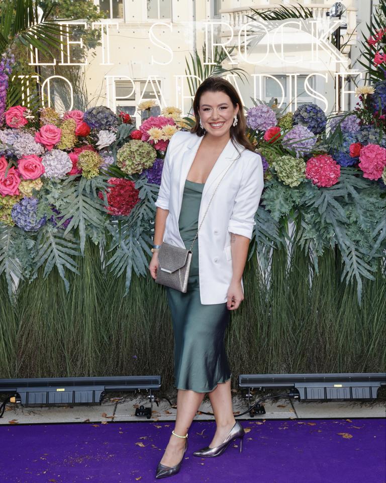 Charlina Niederstein – Host