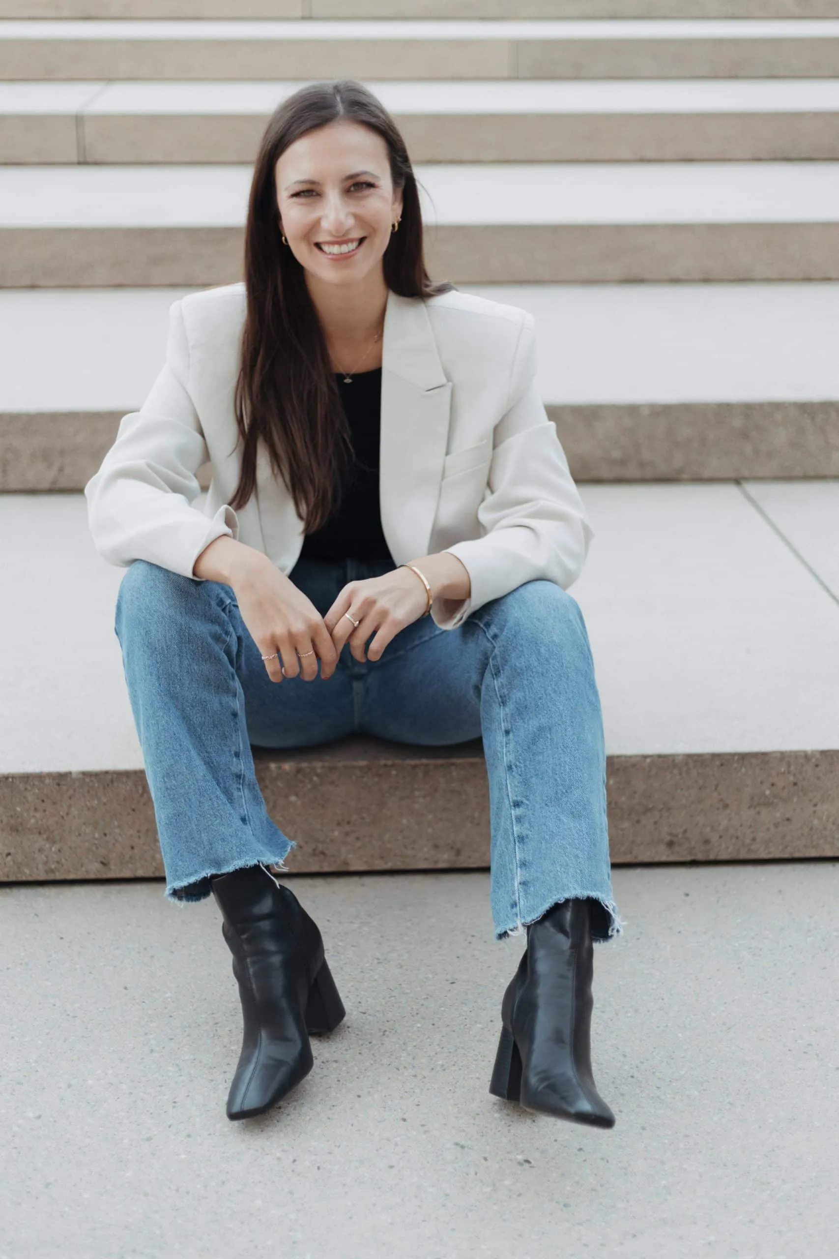 Angelica Suri Moderatorin