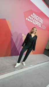 Janine Mehner – Moderator:in Hamburg