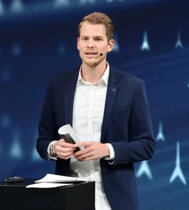 Dennis Heyn – Moderator:in Berlin