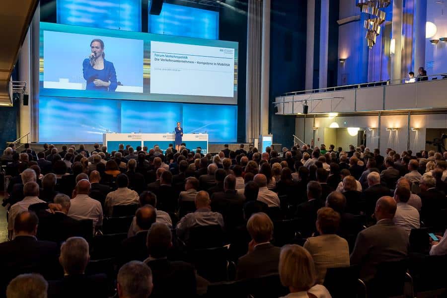 eventas Moderatorin Ilka Groenewold