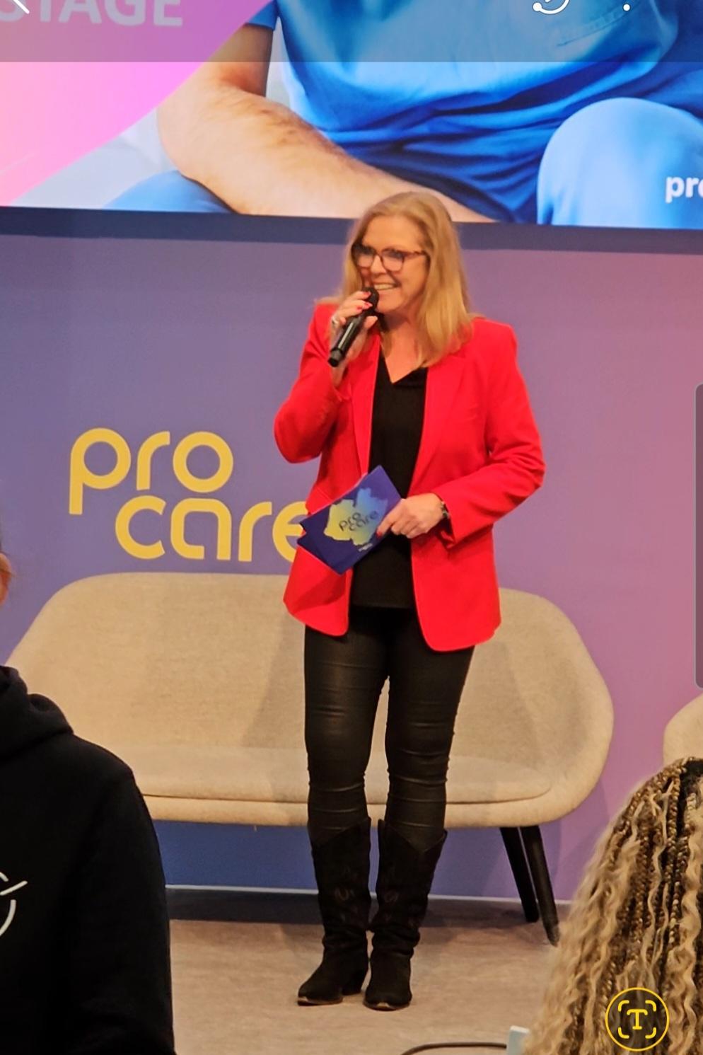 eventas host Sabine Ehlers