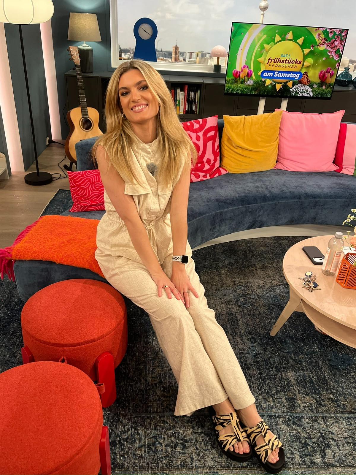 eventas Moderatorin Kyra Baltrusch