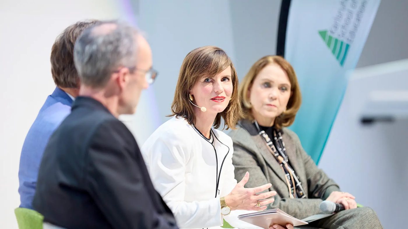 eventas Moderatorin Juliane Langer