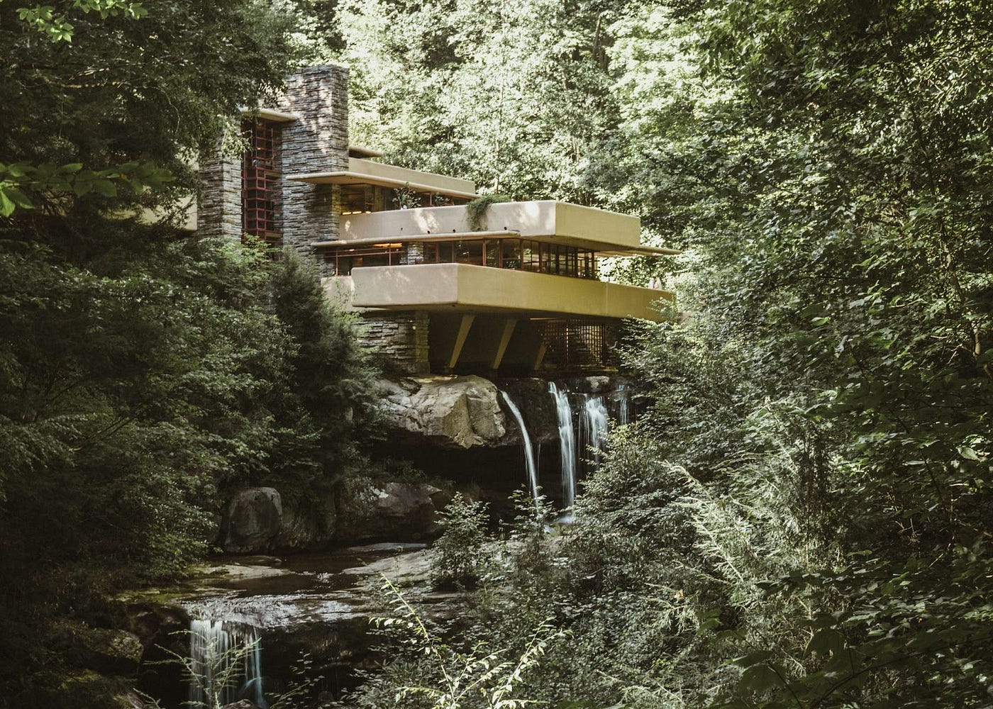 Frank Lloyd Wright’s Fallingwater House surrounded by foliage