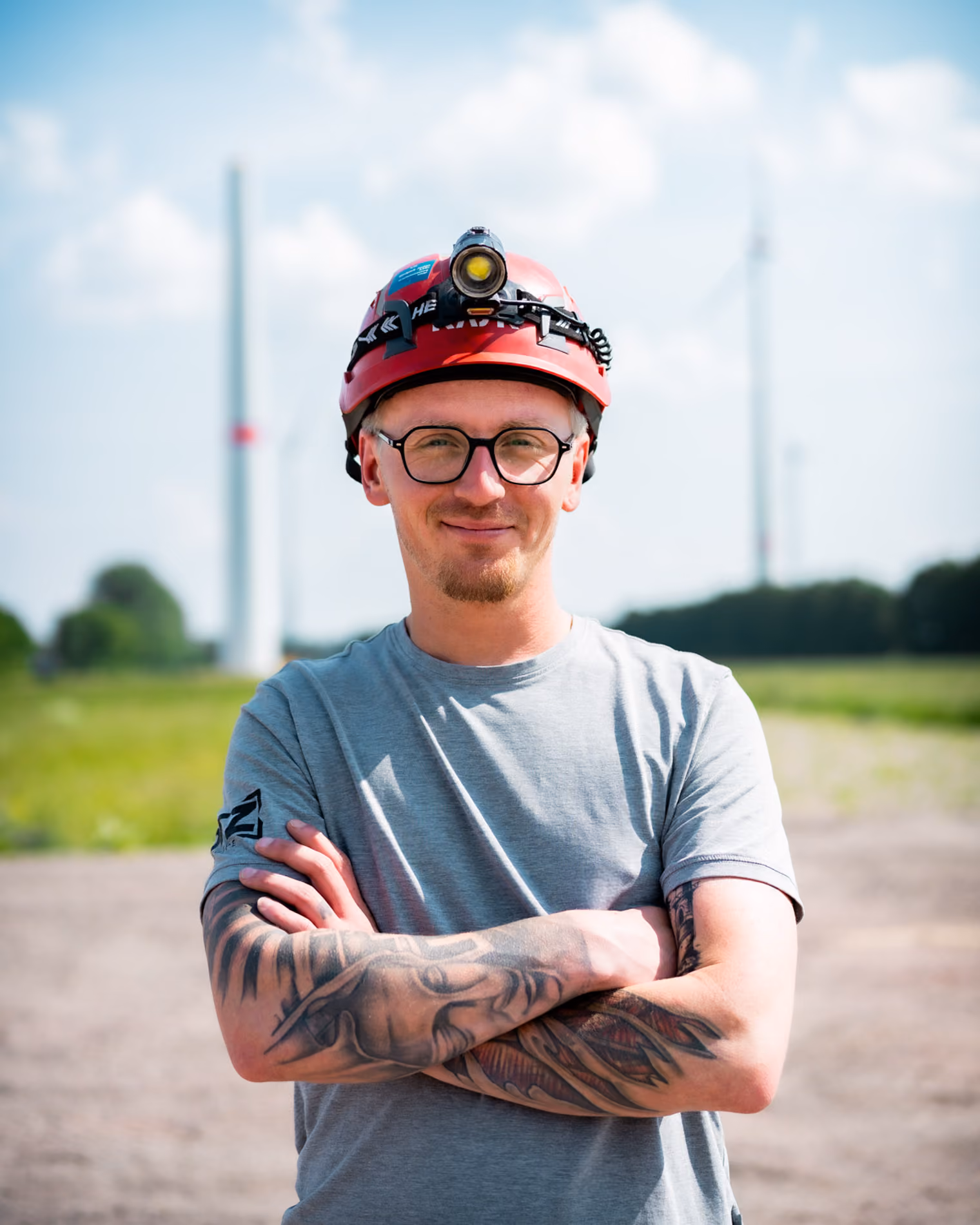 Mitarbeiter eines Handwerksbetriebs für authentischen Social-Media-Content