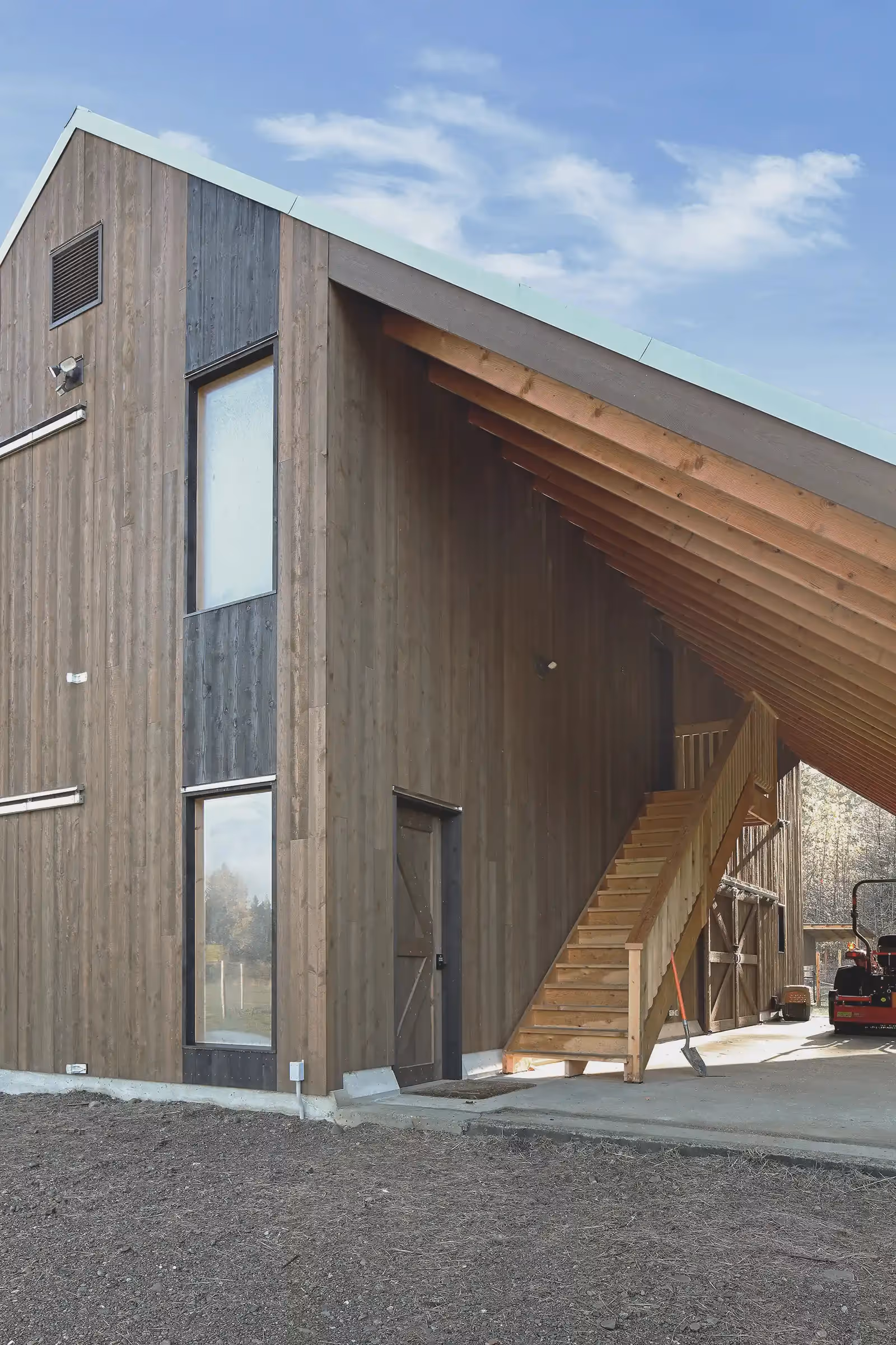 Facet Custom Builders - Sparrow Grass Farm top gallery left facet custom builders