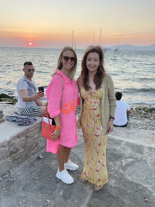 Vicky & ich lieben das Leben (auf Mykonos)