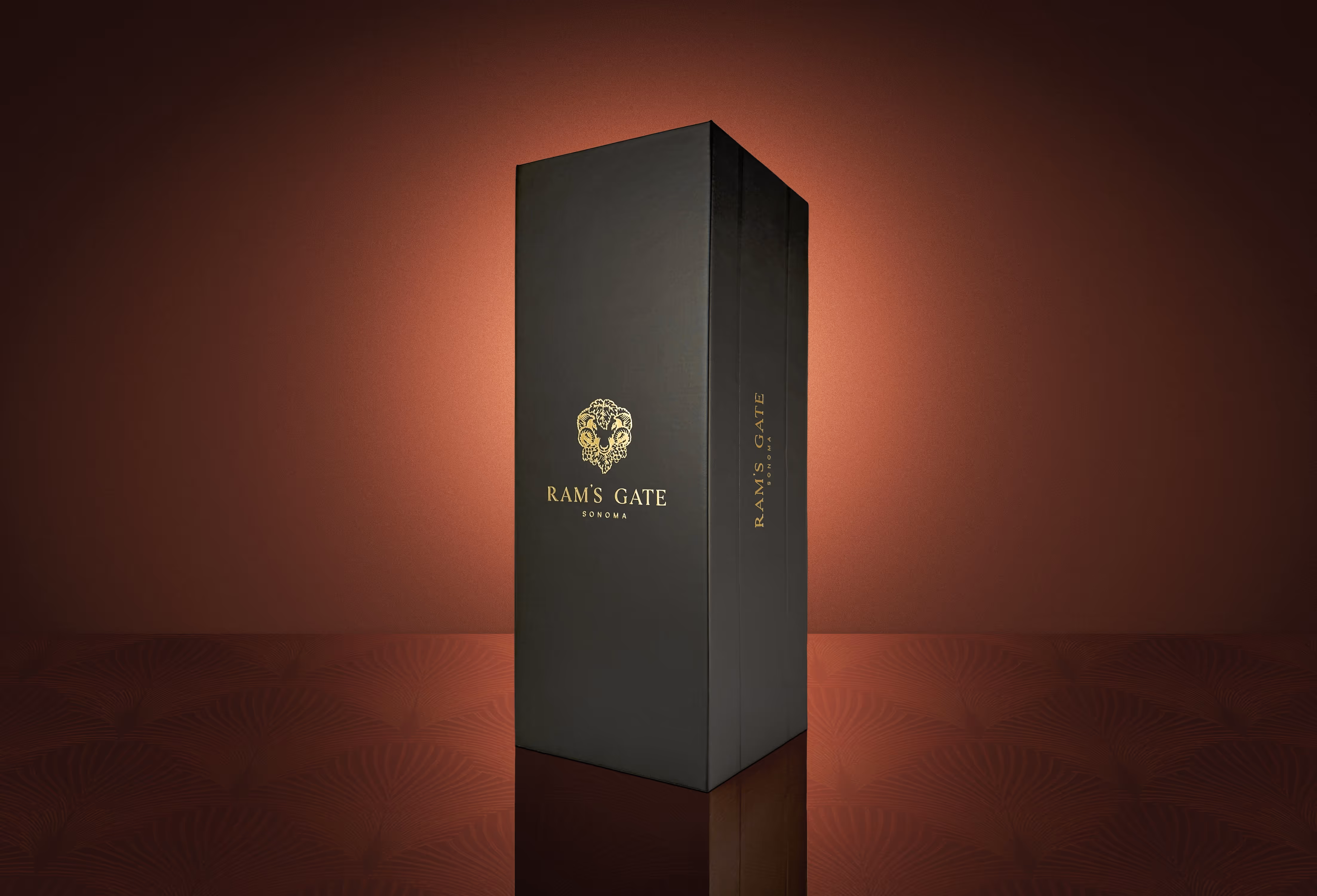 A premium dark green Ram's Gate 1-bottle wine box in a moody background.