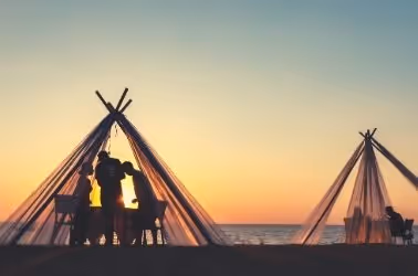 3 cabines de toilettes sèches Lovely Toilettes sur la plage