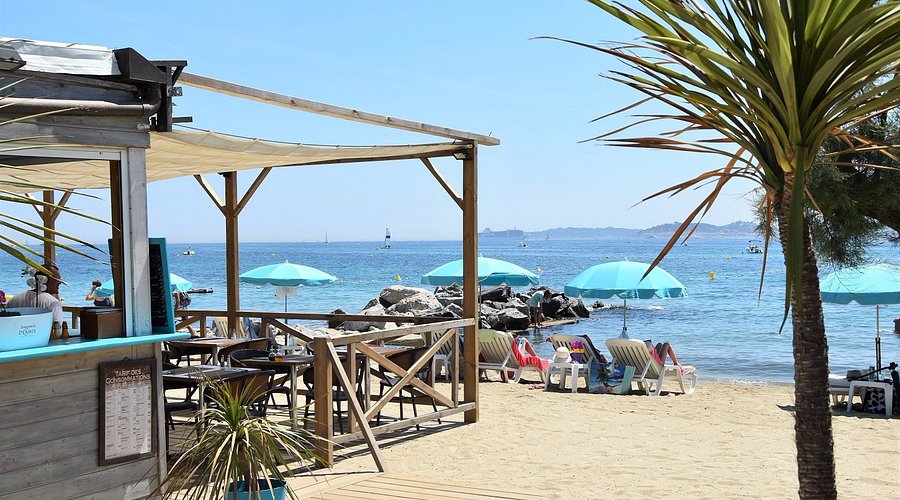 Terrasse du restaurant le 6 Plage