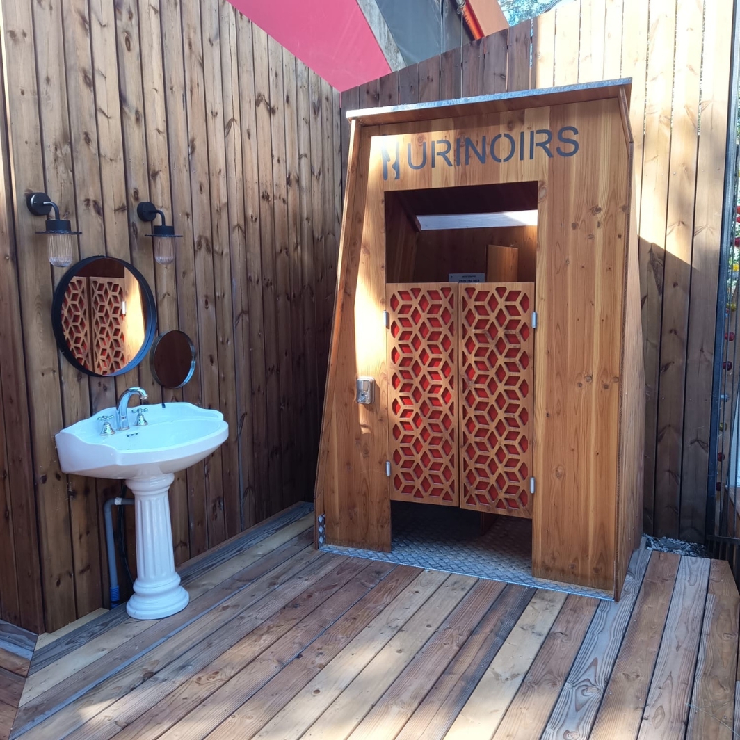 Toilettes sèches Lovely Toilettes