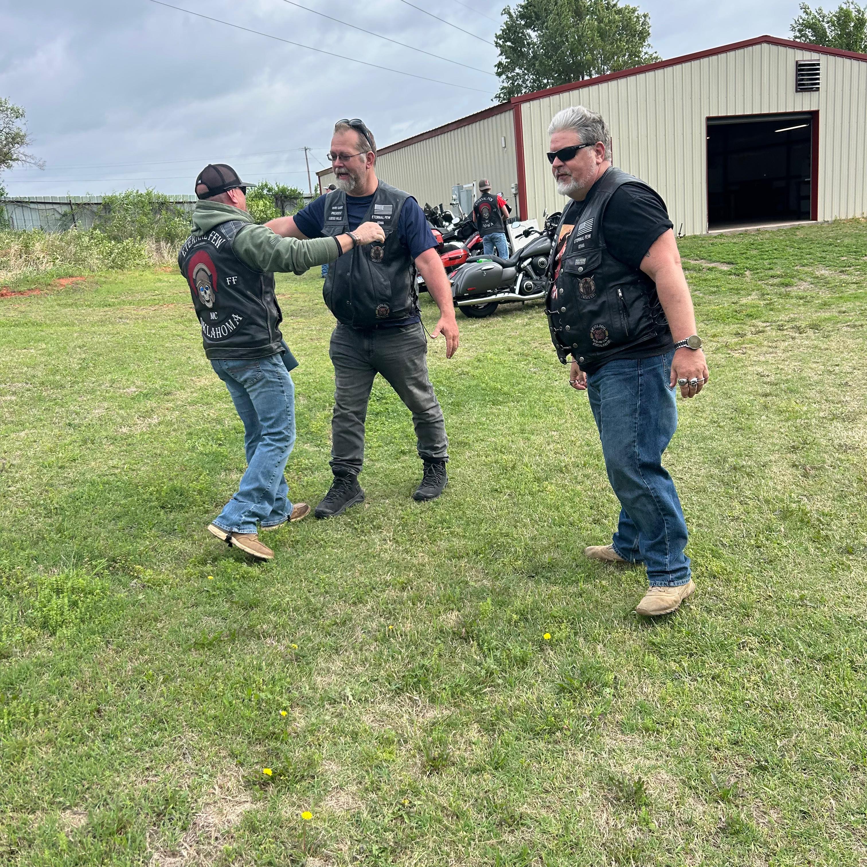 image of guitar rack (photography)