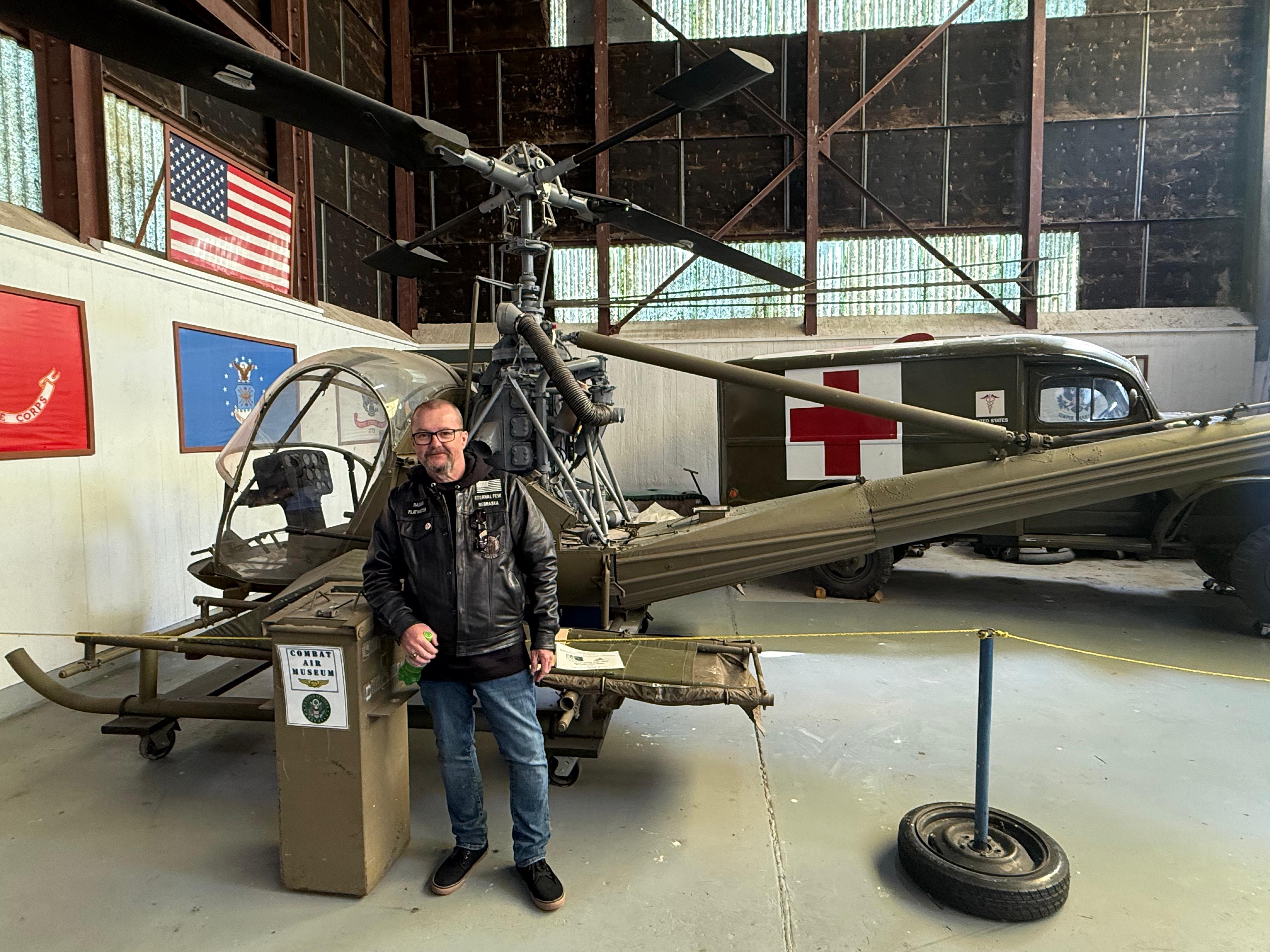 image of guitar rack (photography)