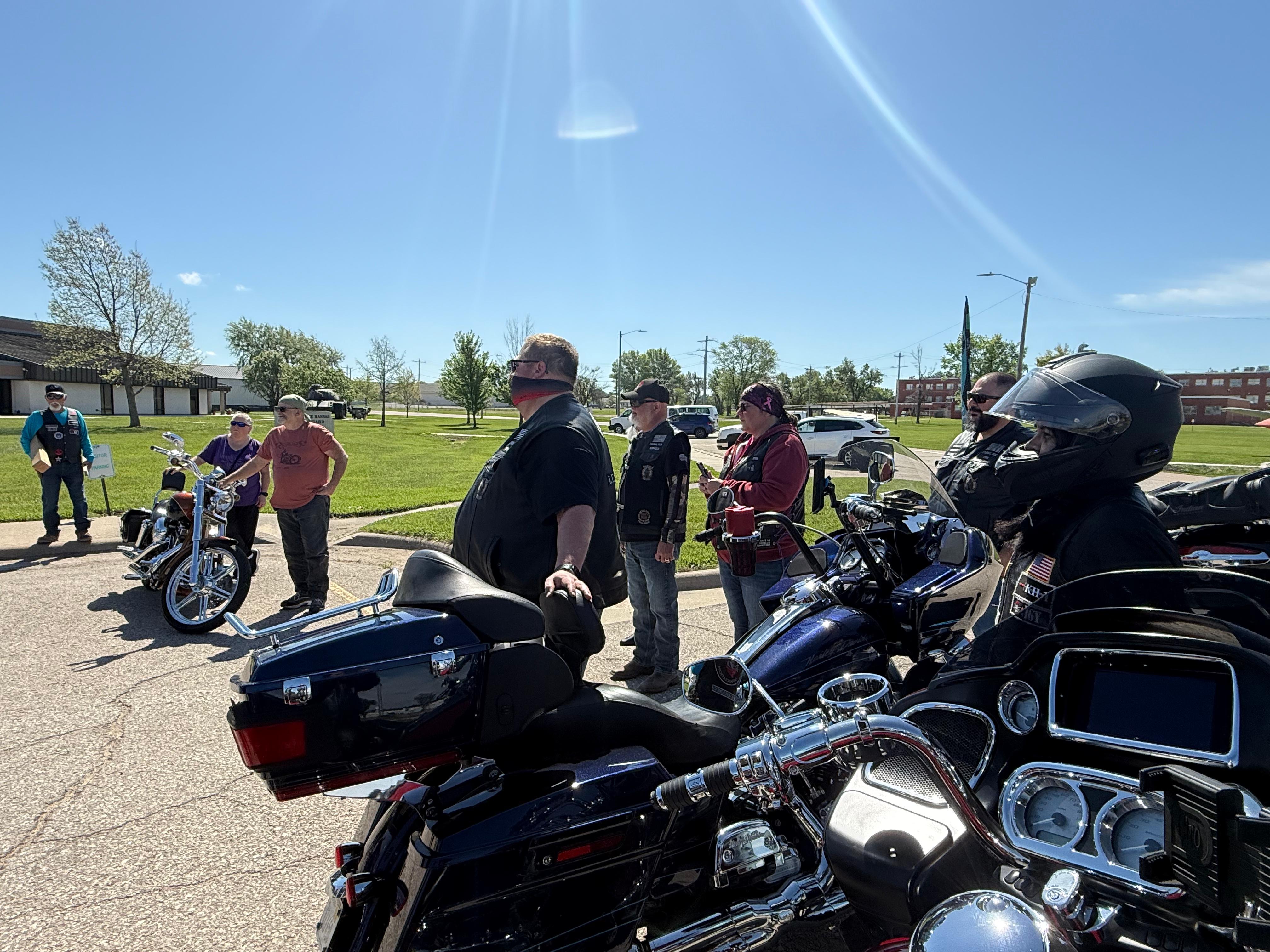 image of guitar rack (photography)