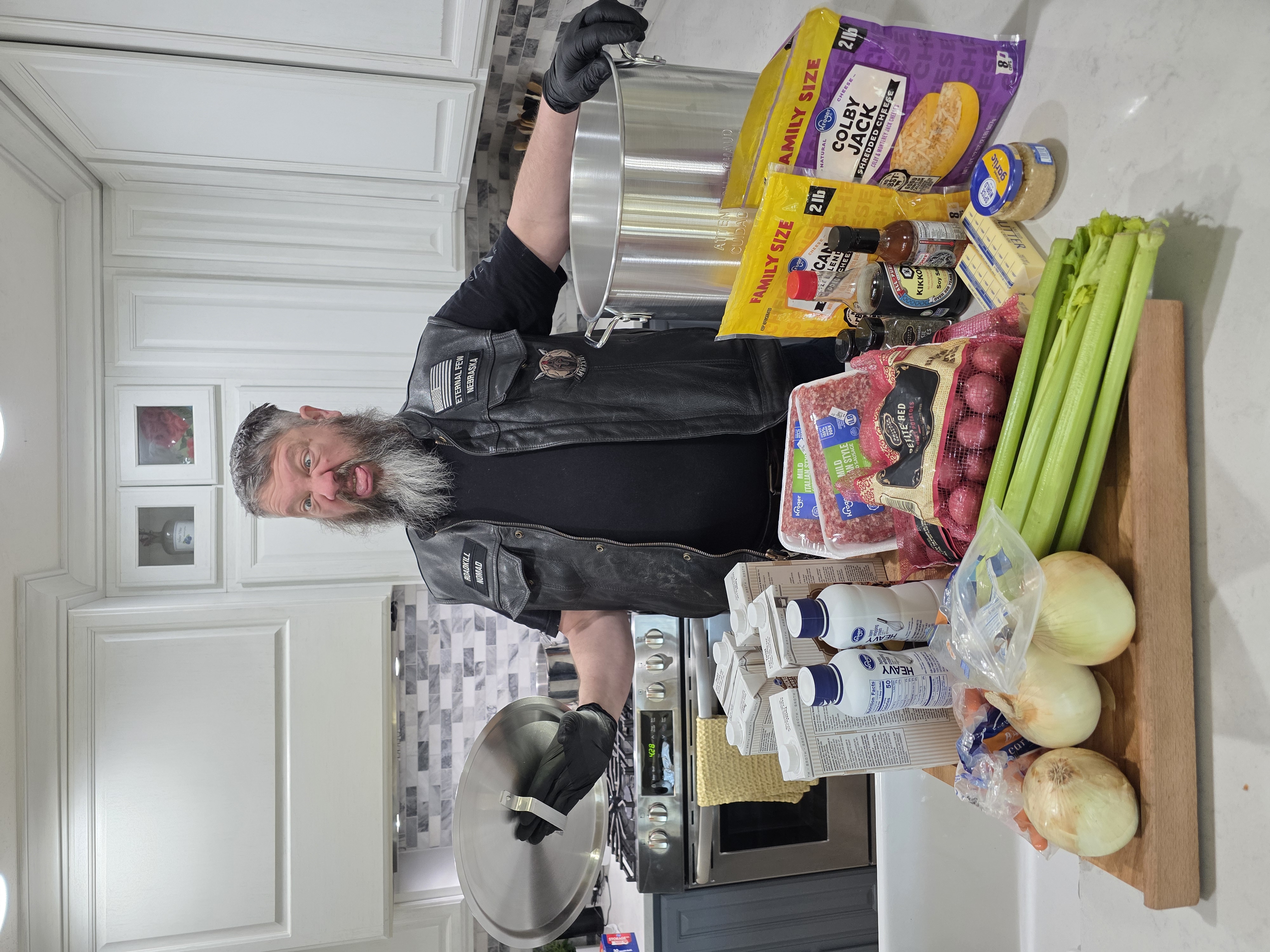 image of guitar rack (photography)