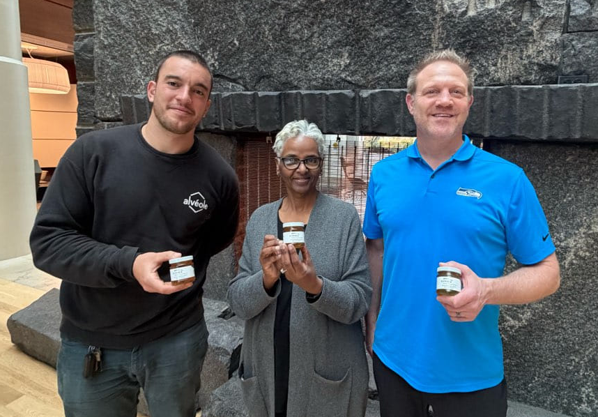 Honey delivery in Bellevue on November 13th, 2025.