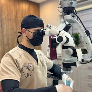 Dr Monempour High-Magnification Microscopes