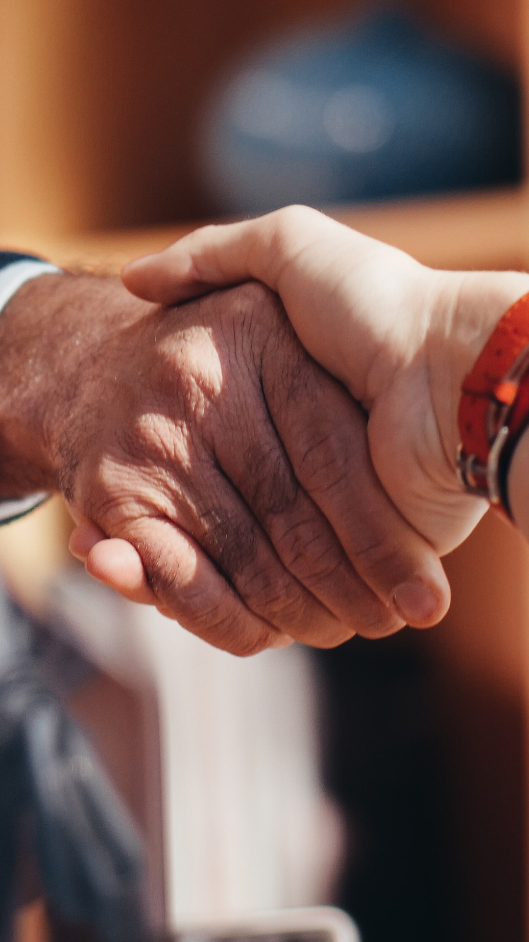 ڈیل، ڈیل پر دستخط، معاہدے کا اختتام، معاہدہ، سرمایہ کاری، پاکستان میں رقم، پاکستانی جائیدادیں، پاکستان میں جائیداد، دکان، صنعت، تجارتی سرگرمی