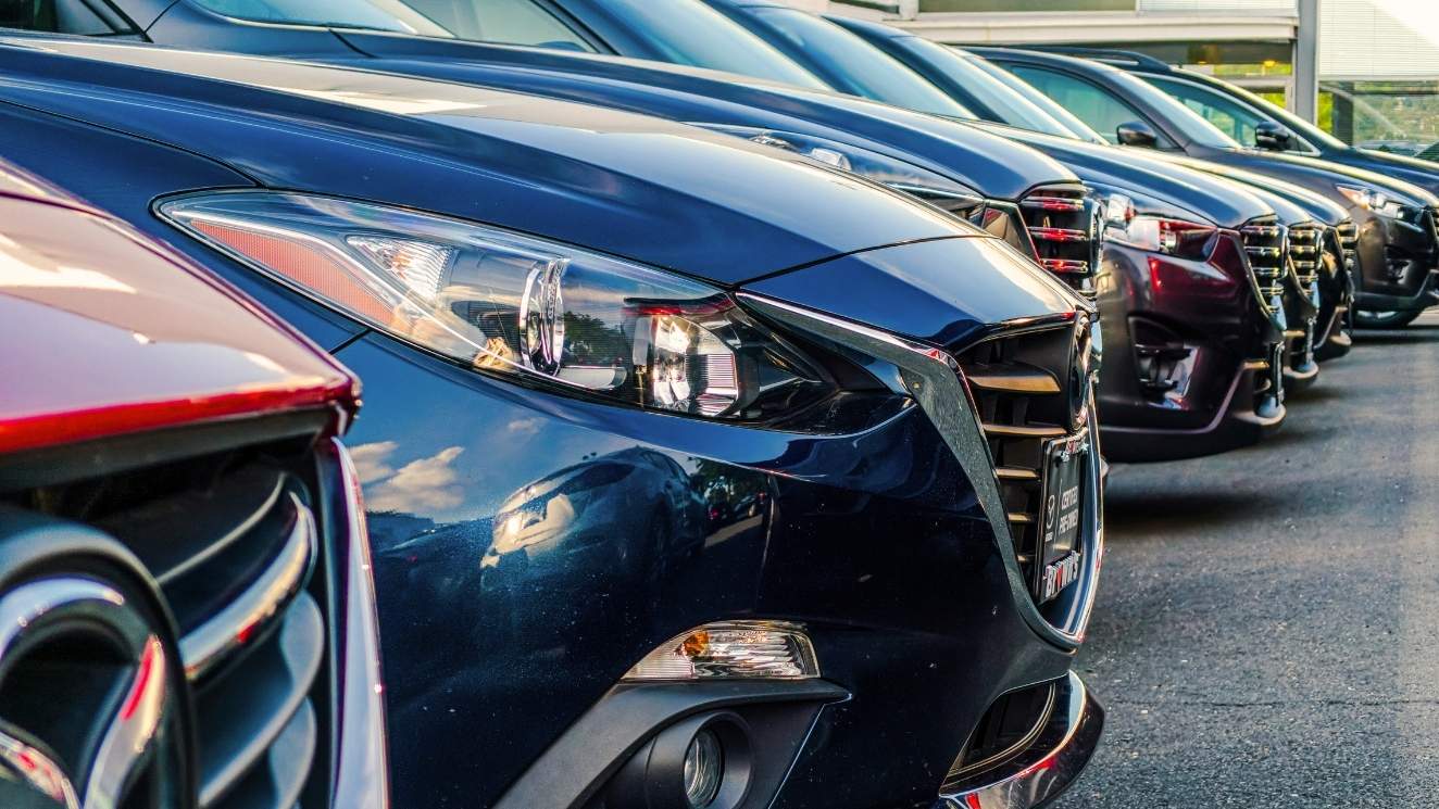 cars-at-dealer-raise-purchase