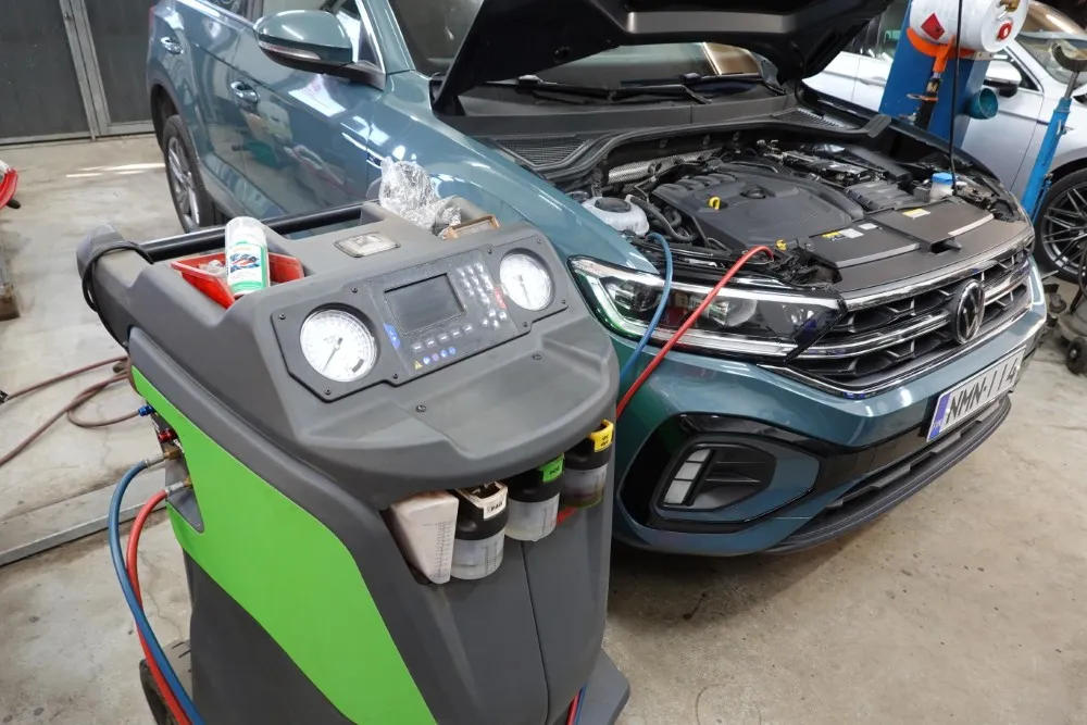 Škoda-auton vikakoodien tarkistus korjaamolla