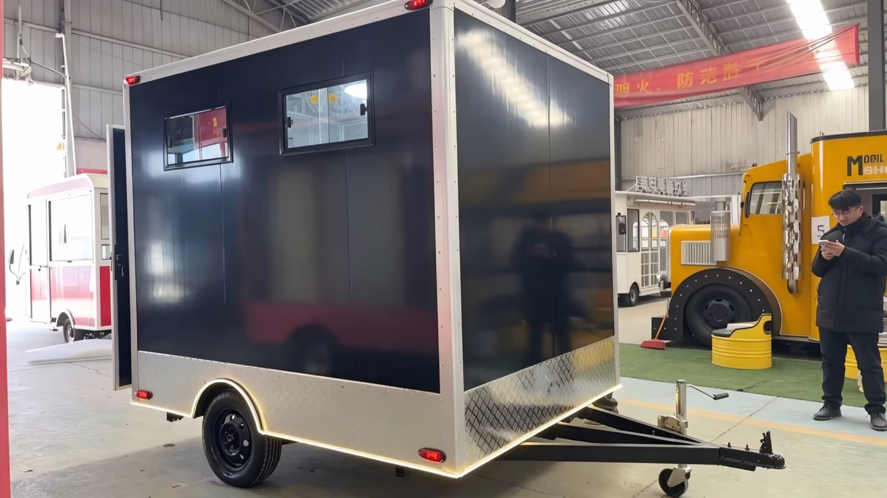 square box food trailer food truck