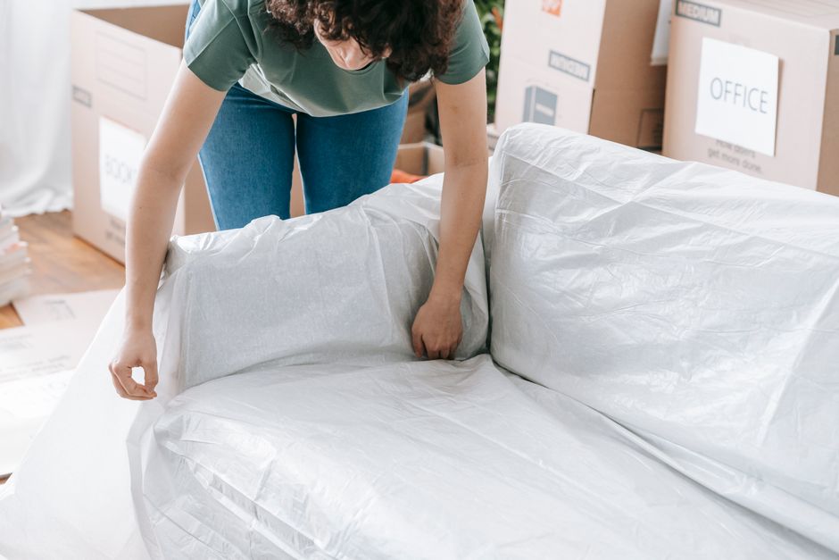 How To Pack And Move A Living Room