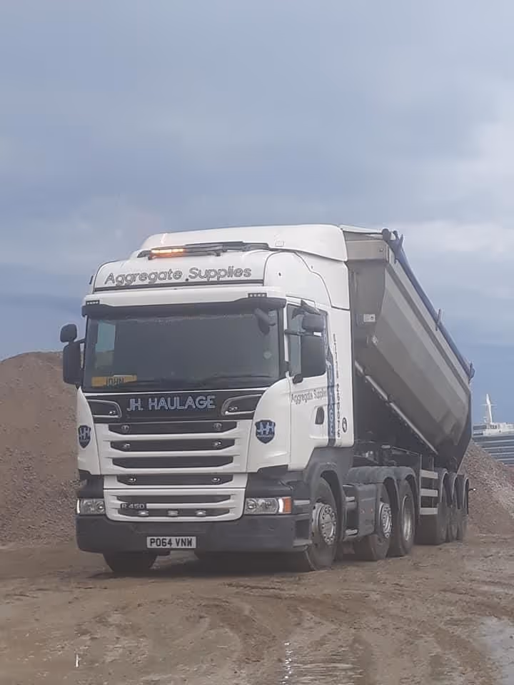 JH Haulage lorry 
