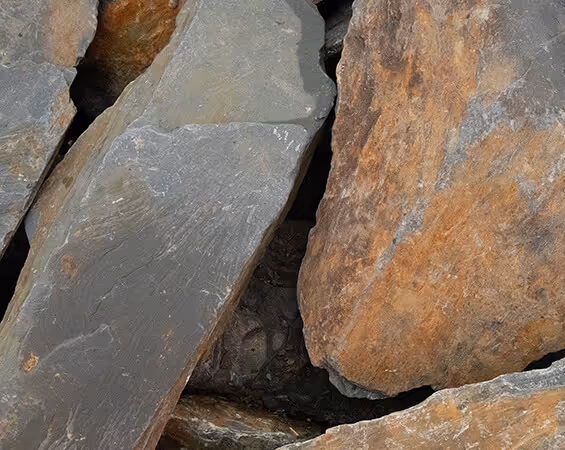 Rustic Slate Rockery c.250mm Crate (approx. 70pc)