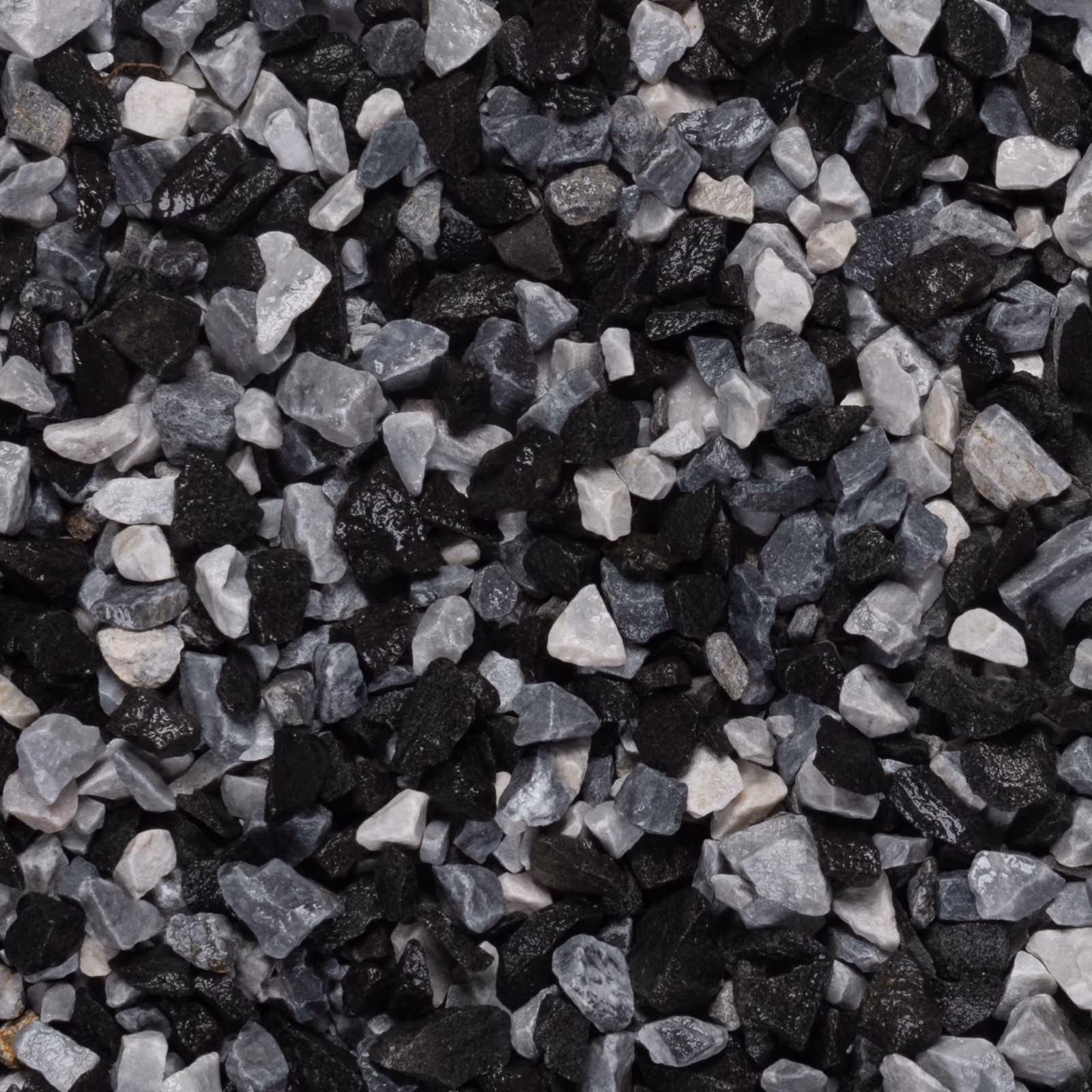 Black Ice Gravel 20mm