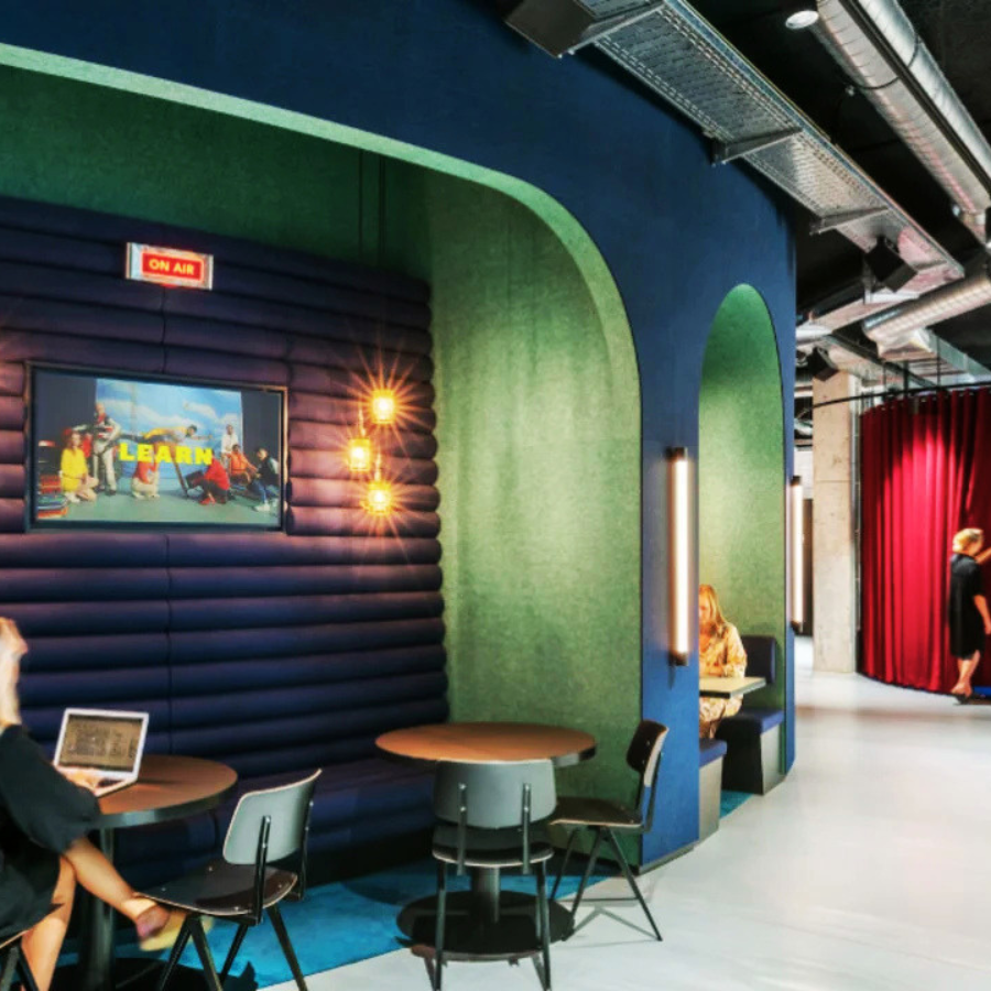 picture of the table tennis tournament at uxcon