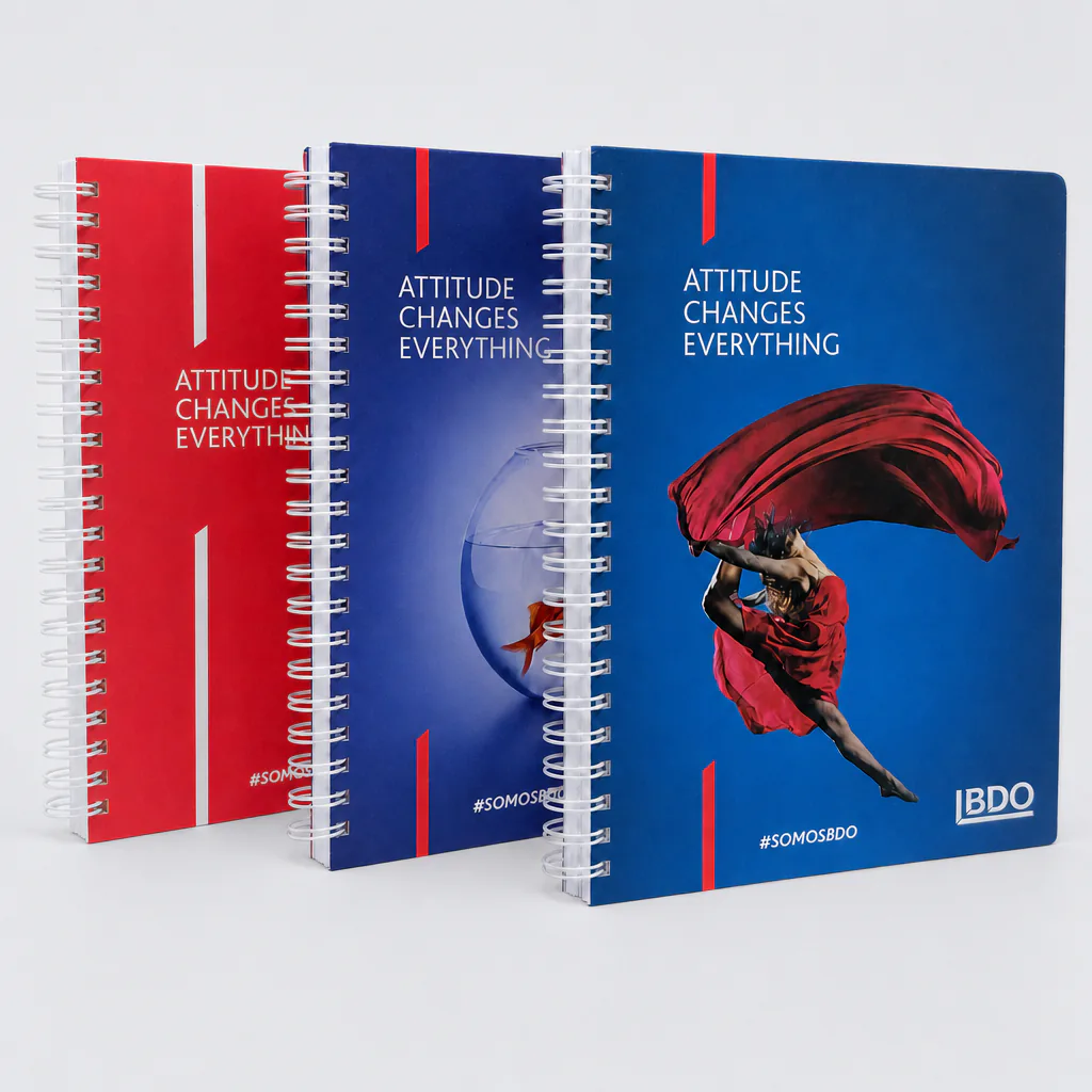 Caderno personalizado com acabamento em wire-o e capa dura premium produzido pela Gráfica Exacta