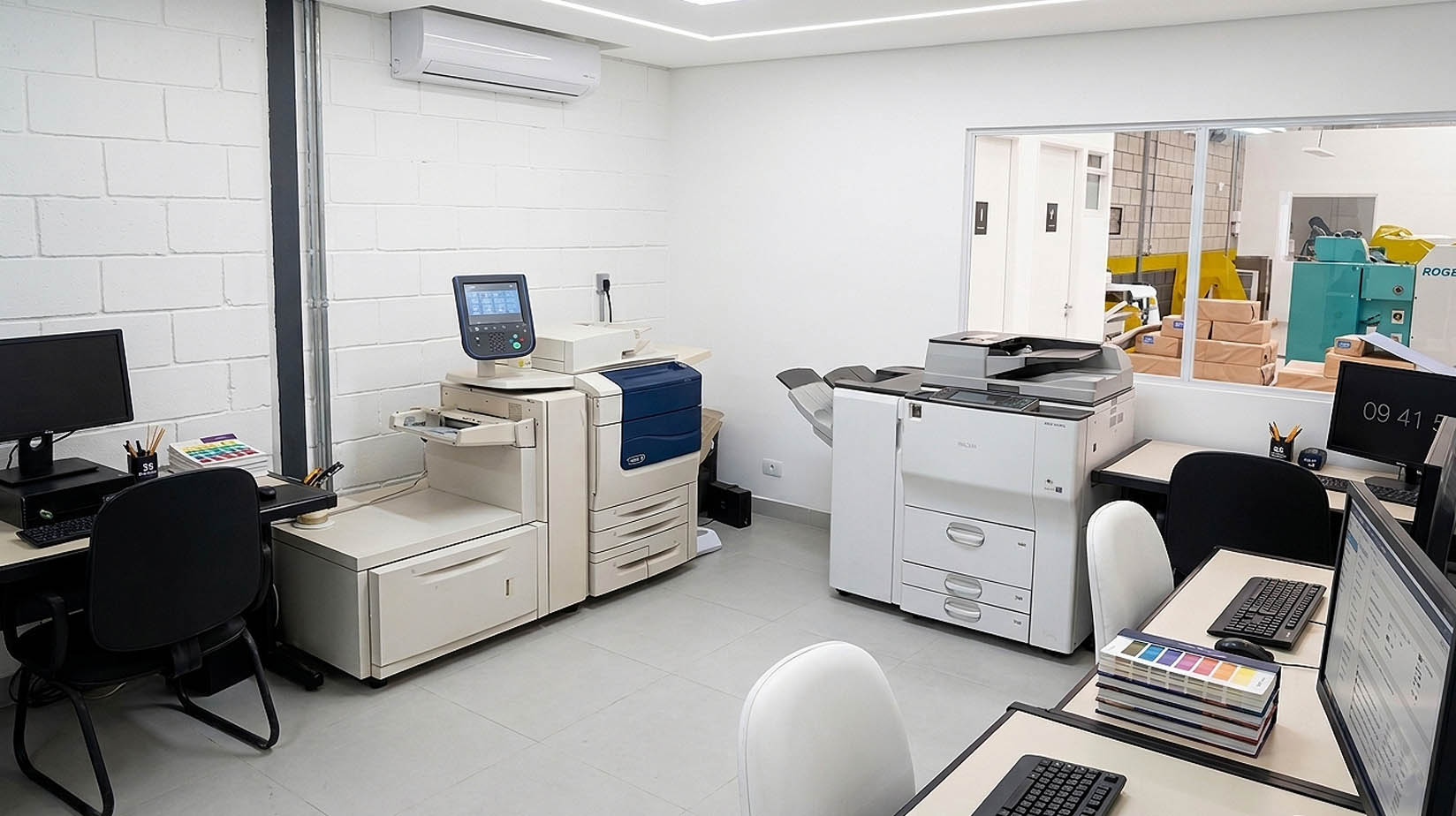 Controle de cor por espectrofotometria e impressão digital na Gráfica Exacta