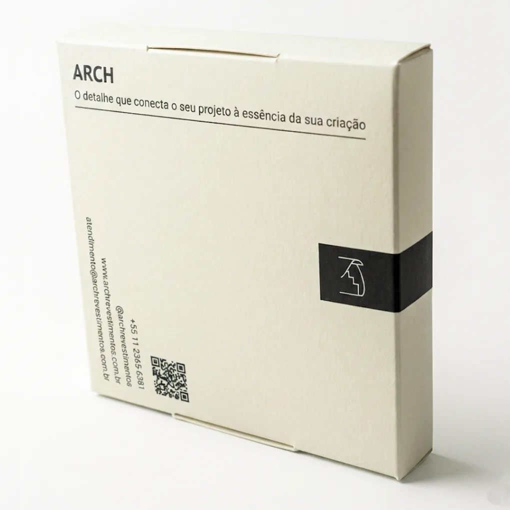 Embalagem personalizada. Qualidade superior impressão em pantone® offwhite corte vinco e laminação Scuff Free. Parte traseira.