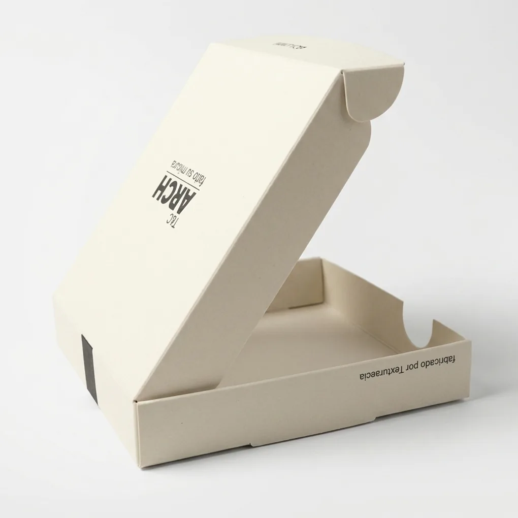 Embalagem personalizada. Qualidade superior impressão em pantone® offwhite corte vinco e laminação Scuff Free. Aberta.