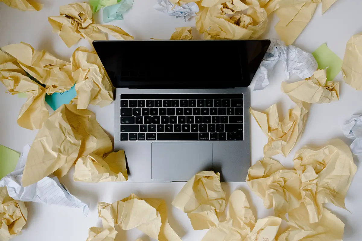 laptop_desk