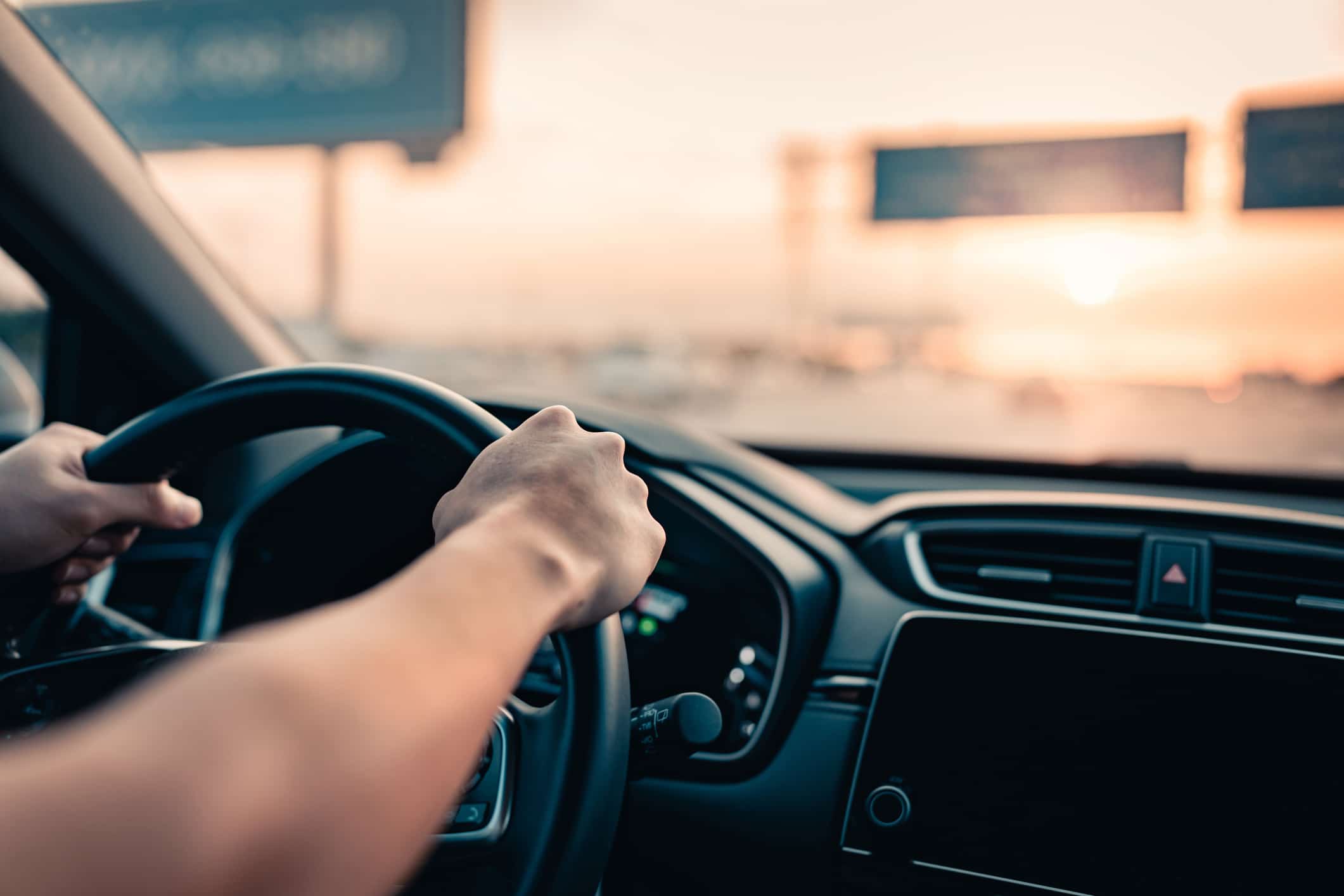 Roadside Assistance Helping With A Car Experiencing Shaking Issues