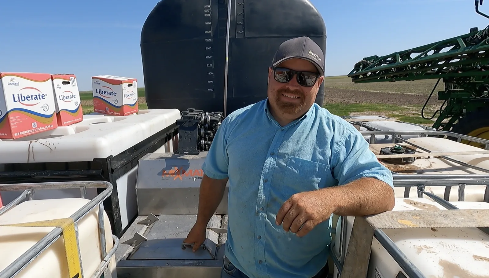 Applicator with a Pro Inductor on a tote trailer