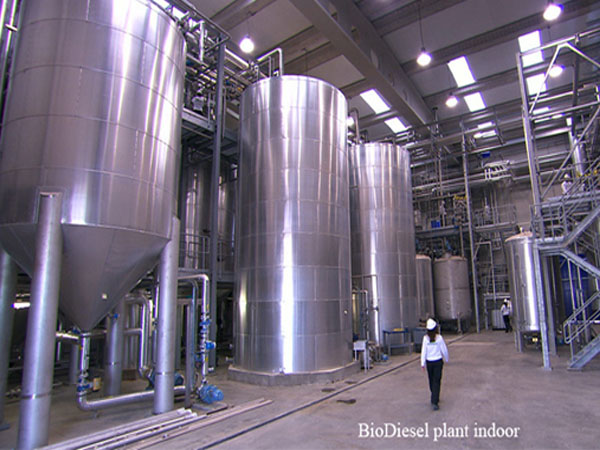 image of customer support interaction (for a plumbing service)