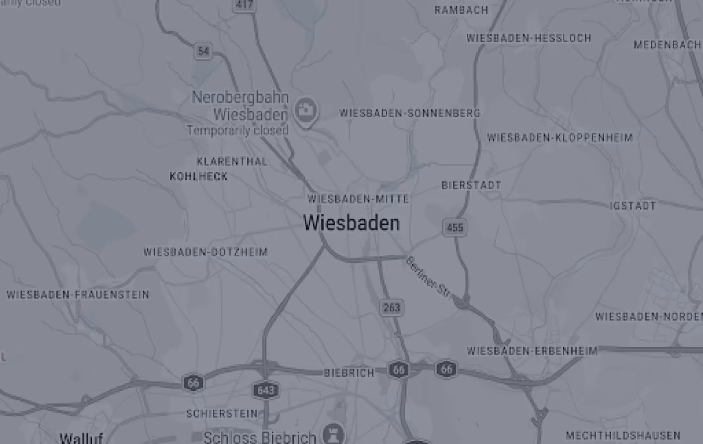 Karte der Stadt Wiesbaden und umliegender Stadtteile und Gebiete mit Hauptstraßen und Autobahnen.
