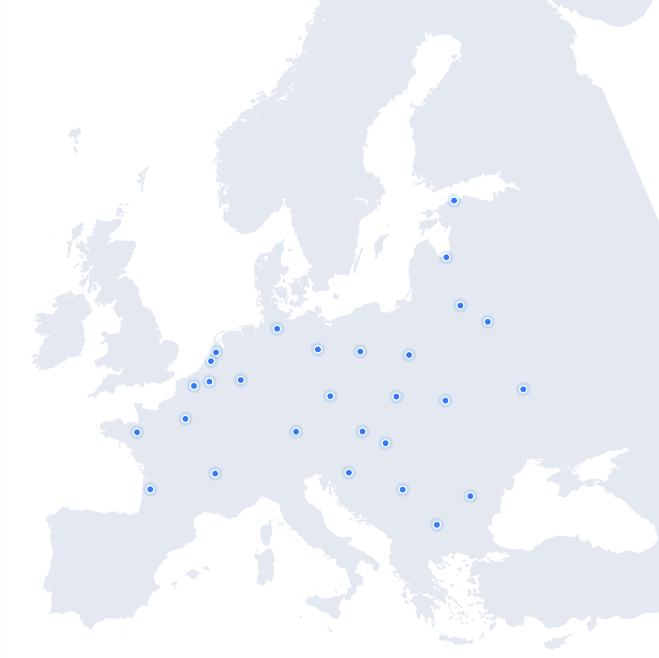 Carte de l'Europe avec des épingles bleues indiquant plusieurs emplacements répartis dans la région.