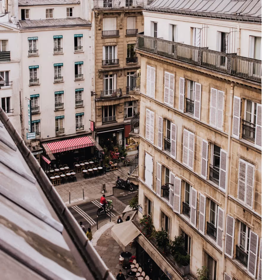 Haussmannian architecture and a typical Parisian neighborhood atmosphere surround the Hôtel Château d’Eau, a 4-star hotel in the 10th arrondissement.