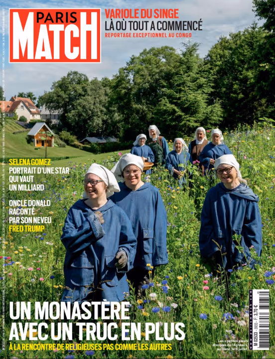Une de Paris Match avec un reportage sur un monastère et l'actualité internationale.